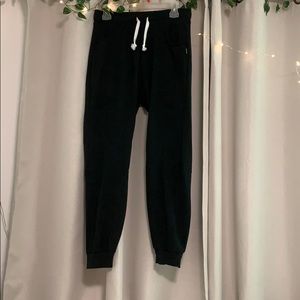 HIGH WAISTED LEGGINGS/JOGGERS